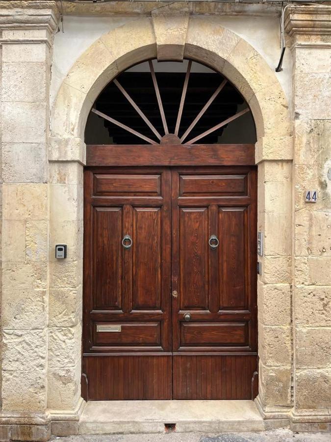 Il Nido Di Aretusa Apt By Addler House Ospitality Siraküza Dış mekan fotoğraf